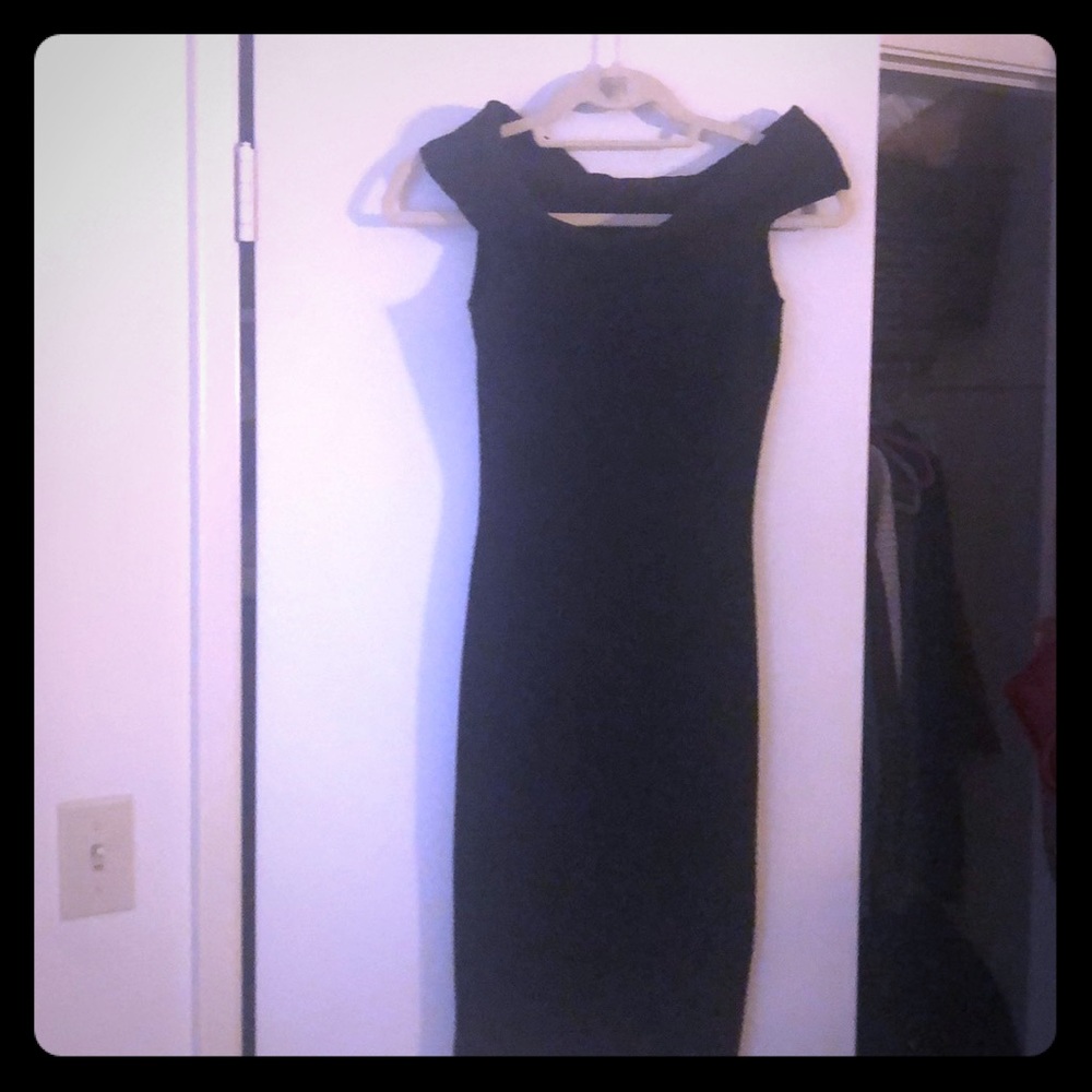 Black wiggle dress